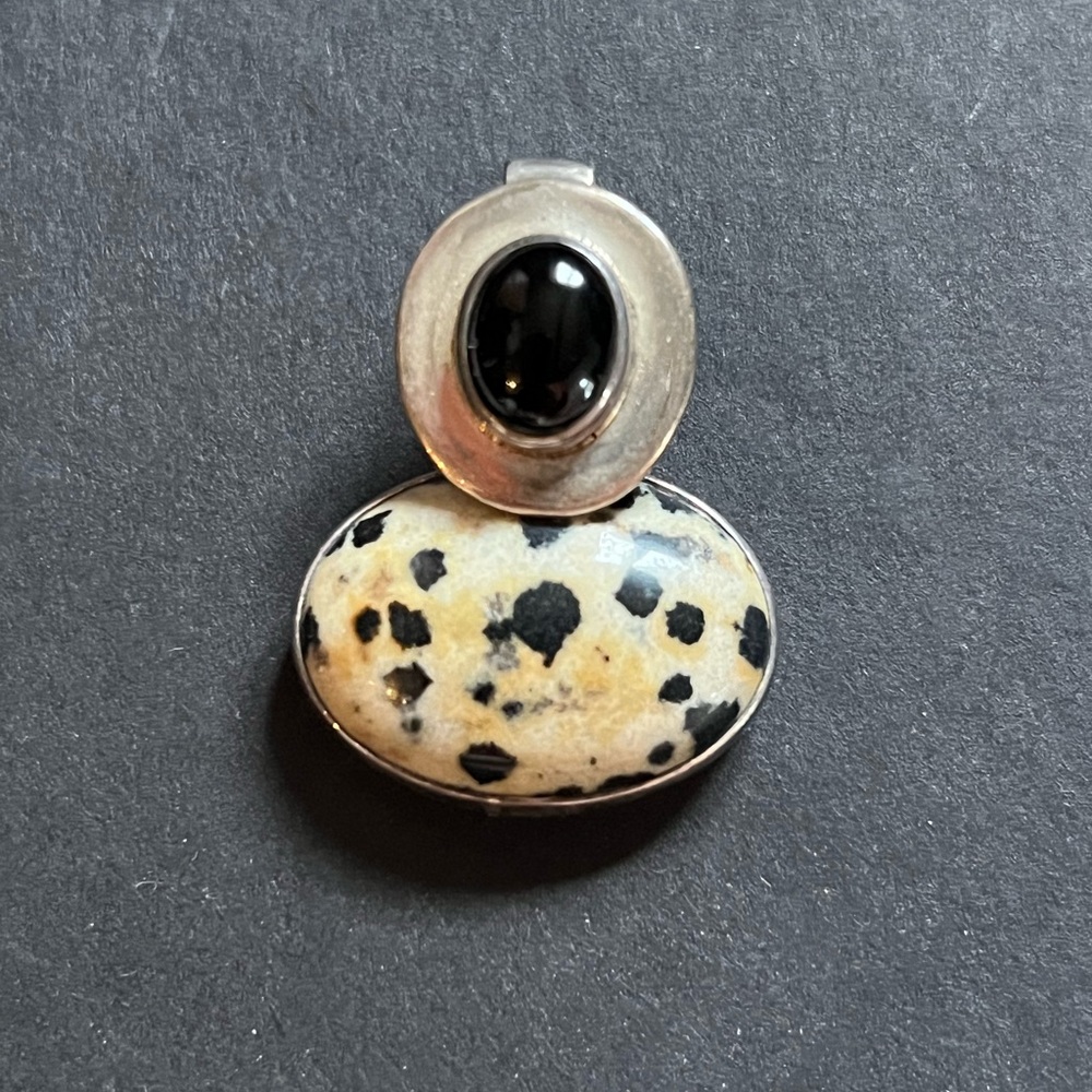 Elegant Black and Cream Stone Pendant